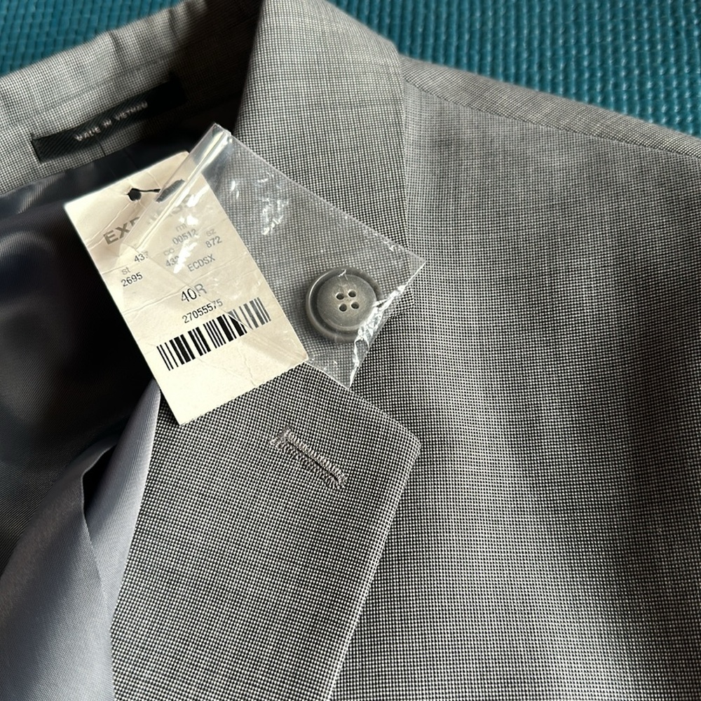 Express Light Gray 2 Button Blazer NWT 40R - Picture 8 of 13